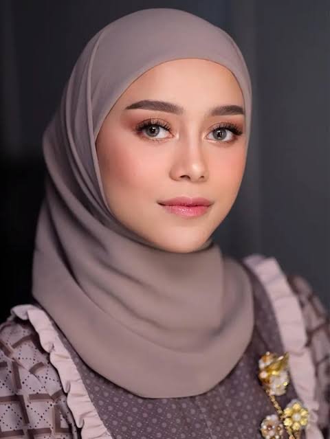 Beautiful Indonesian Singer Lesti Kejora on HOT51: A Star You Can't Miss
